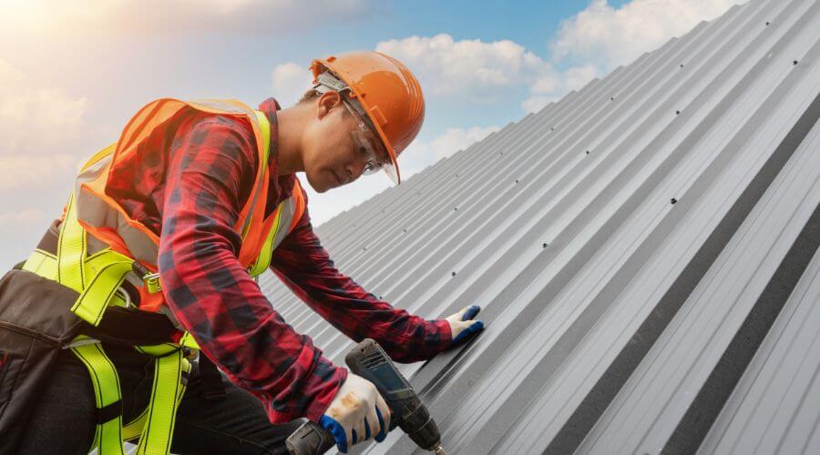 Professional gutter cleaning in Pequannock, NJ